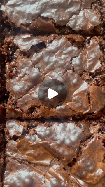 Alexandra Stafford | Behold: The Shiny-Topped, Rich, Fudgy Brownies of My Dreams 🎉🎉🎉⁣
⁣
Friends, where to begin? I have long loved this @finecook... | Instagram Veggie Waffles, Stella Parks, Alexandra Stafford, Recipe For Brownies, Dessert Recipies, Wet Sand, Brownie Toppings, Brownie Recipe, Fudgy Brownies