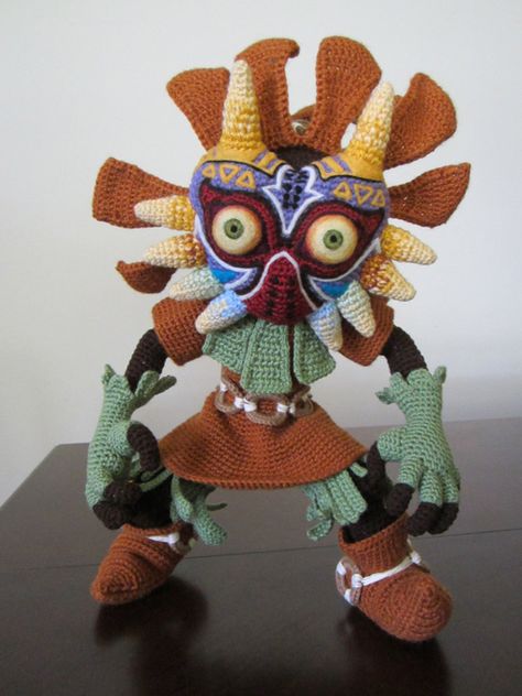 OMG Majoras Mask Amigurumi ---  This almost looks like a dvarpala Totem. Very cool stuff! (www.smallertotems.com) #webcomic #smallertotems #stuffedanimal Geek Home Decor, Crochet Skull, Crochet Dolls, Amigurumi Doll, Crochet Animals, Crochet Crafts, Legend Of Zelda, Amigurumi Pattern, Crochet Toys