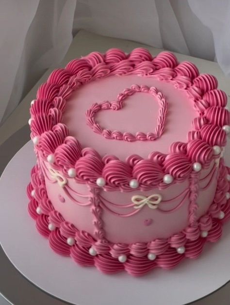 Round Birthday Cakes, Girly Birthday Cakes, Bolo Vintage, Circle Cake, Vintage Birthday Cakes, Girly Cakes, 16 Birthday Cake, Pink Birthday Cakes, Mini Cakes Birthday