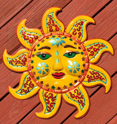 Ceramic Sun Face, Mexican Sun Art, Sun Face Art, Sun Ceramics, Mexican Sun, Painted Sun, Ceramic Sun, Sun Crafts, Animals Quotes