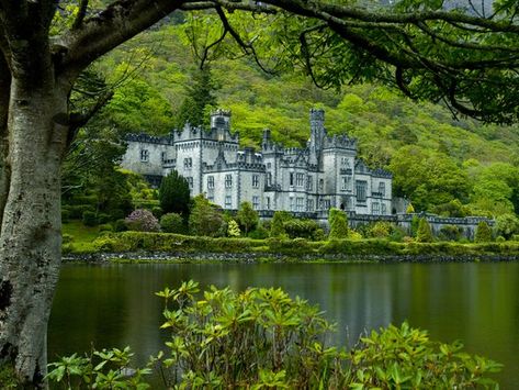 Kylemore Abbey, Ireland. Ireland Photos, Connemara Ireland, Kylemore Abbey, Shot Photo, England And Scotland, Emerald Isle, Future Travel, Galway, Ireland Travel