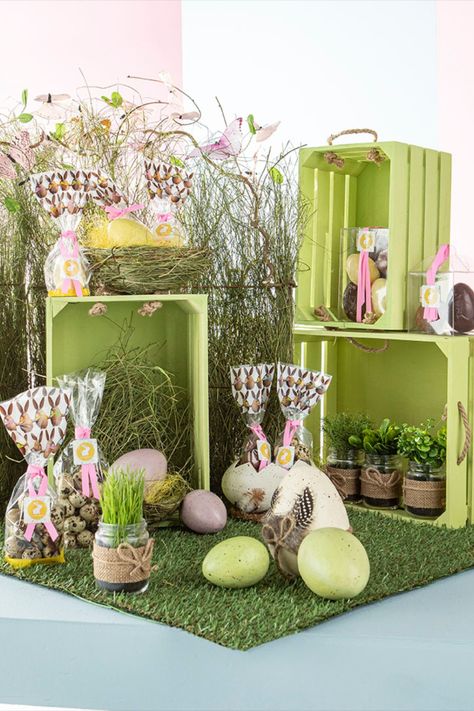 Easter Themed Desserts, Easter Kids Snacks, Easter Sides, Easter Crafts Preschool, Easter Display, Decoration Vitrine, Easter Preschool, Easter Event, Easter Bags