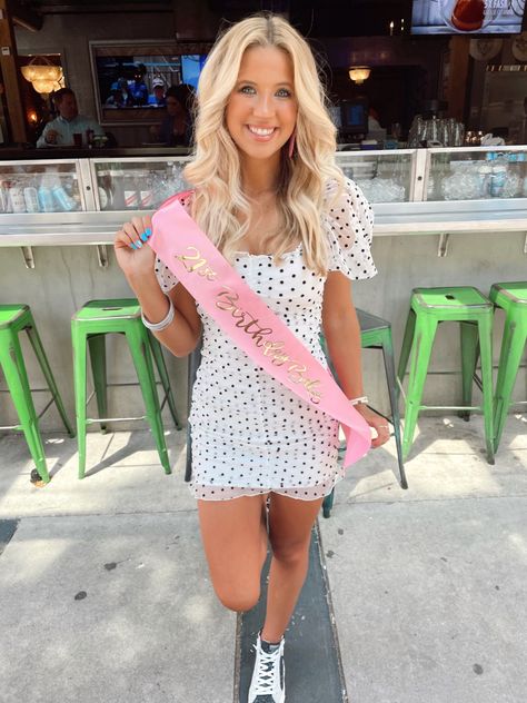 Birthday sash, birthday girl, 21st birthday 21 Birthday Poses, Birthday Sash Outfits, Birthday Sash Aesthetic, 21st Birthday Sash Ideas, 21st Bday Picture Ideas, 21st Birthday Picture Ideas Instagram, 21st Birthday Poses, Birthday Sash Ideas, 21st Sash