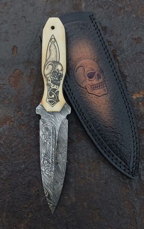 Forge Knife, Cool Knife Handles, Knife Ideas, Handmade Knife, Hidden Knives, Forging Knives, Boot Knife, Blacksmith Forge, Hand Forged Knife