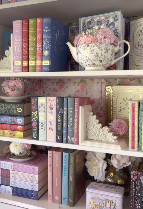 Kawaii Library Aesthetic, Antique Book Decor, Romantic Bookshelves, Colorful Library Aesthetic, Coquette Bookshelf Aesthetic, Pink Bookshelf Aesthetic, Aesthetic Bookshelf Bedroom, Book Girl Room, Small Wall Bookshelf Ideas