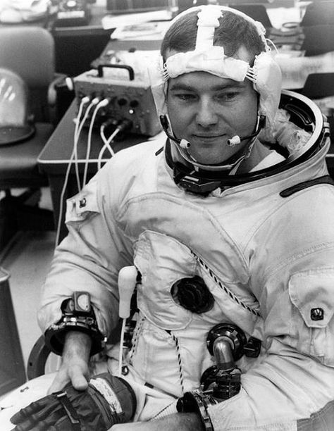 Astronaut John Bull, testing Apollo suit The Astronaut Wives Club, Nasa Retro, Gus Grissom, Buzz Aldrin, United States History, Neil Armstrong, Nasa Astronauts, One Small Step, Camera Shy