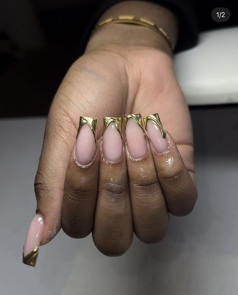 Bridesmaids Acrylic Nails, Gold Square Acrylic Nails, Gold And Black French Tip Nails, Champagne Nail Designs, Modern French Tip Nails, French Tip With Gold, Gold Nail Set, Gold Nails French, Tan Nail Designs