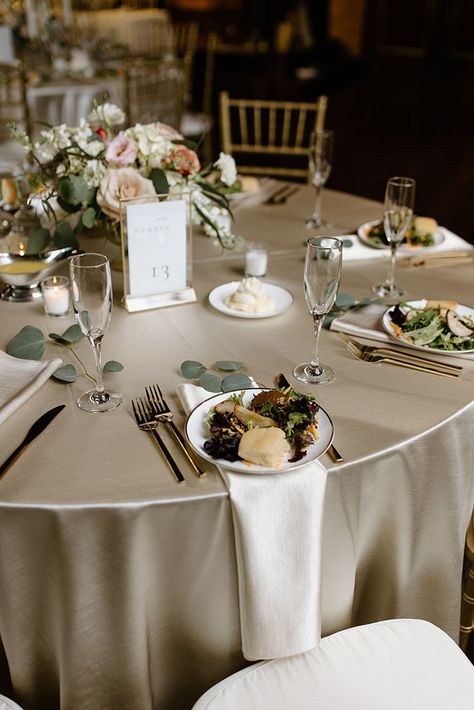 Reception Table Cloth Ideas, Gold Table Linens Wedding, Wedding Reception Tablescapes Round, Silk Table Cloth Wedding, Gold Table Cloth Setting, Wedding Linens Round Table, Catering Table Centerpiece, Table Engagement Decoration, Table Cloth Wedding Tables