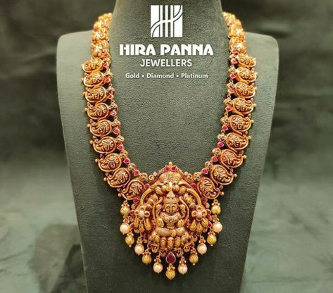 Lakshmi Haram, Nakshi Jewellery, Haram Designs, Temple Jewelry Necklace, Jewellery Indian, Bridal Diamond Jewellery, Antique Jewelry Indian, South Indian Jewellery, Bridal Gold Jewellery Designs