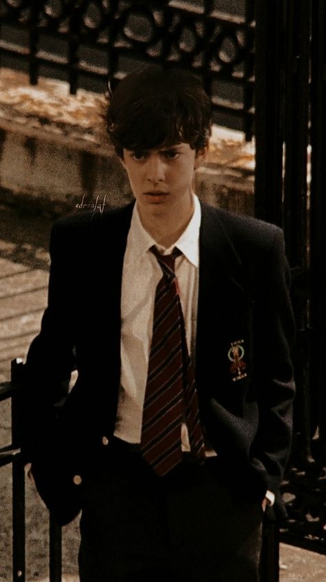 Skandar Keynes Boyfriend Material, Narnia Aesthetic, Edmund Narnia, Skandar Keynes, Narnia Cast, Narnia Movies, Narnia Prince Caspian, Narnia 3, Edmund Pevensie