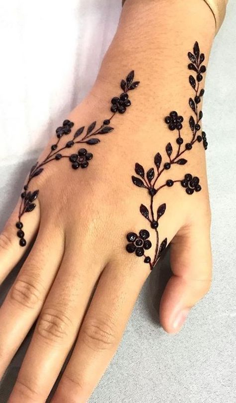 Pin by Shaima Alam on Mehendi | Henna tattoo designs simple, Simple henna tattoo, Henna designs feet Simple Mehndiii Design, Advanced Henna Designs, Tattoo Ideas Unique For Women Hand, Hinna Styles Simple, Hina Ideas, Hinna Styles, Mehandhi Designs Simple Modern, Feet Henna Designs Simple, Henna Foot Designs