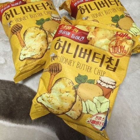 Korean Snacks Aesthetic, Japanese Chips, Chips Aesthetic, Snacks Aesthetic, Korean Snacks, Snack Treat, Tea Sandwiches, Japanese Snacks, Honey Butter