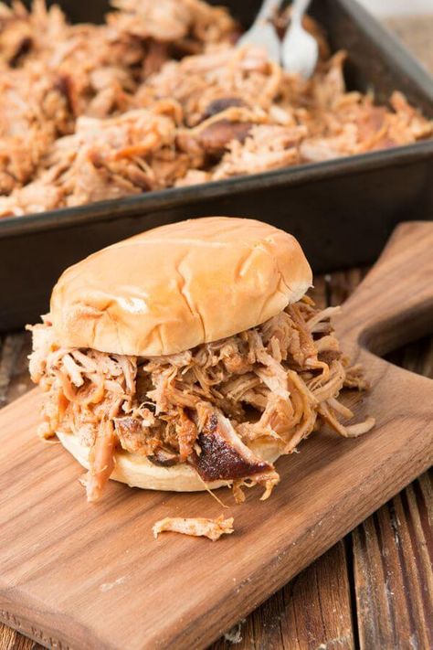 North Carolina Pulled Pork, Best Pulled Pork, Carolina Pulled Pork, Bbq Pork Recipes, Pulled Pork Recipe, How To Cook Pork, Pulled Pork Recipes, Pork Sandwich, Pulled Pork Sandwich