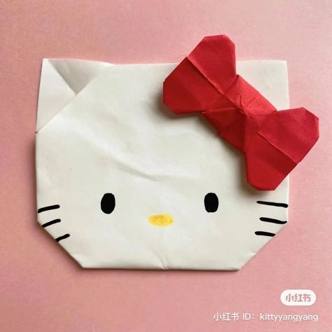 hello kitty origami Hello Kitty Origami, 귀여운 음식 그림, Cute Origami, Hello Kitty Crafts, Instruções Origami, Paper Craft Ideas, Pinterest Diy Crafts, Fun Crafts To Do, Hello Kitty Art