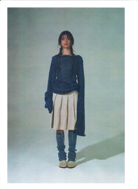 가을 패션, Mode Inspiration, Playing Dress Up, Look Cool, Vivienne Westwood, Runway Fashion, Pleated Skirt, Fashion Inspo Outfits, High Fashion