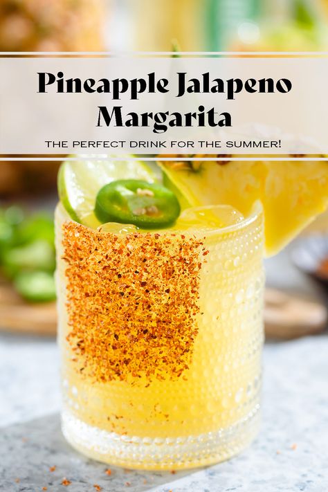 Pineapple Jalapeno Margarita, Jalapeño Pineapple, Watermelon Jalapeno Margarita, Peach Banana Smoothie, Spicy Margarita Recipe, Easy Margarita Recipe, Easy Summer Cocktails, Jalapeno Margarita, Chicken Waffles