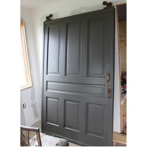 Dragon's Breath from Benjamin Moore one of the most popular interior door colors. Interior Door Colors, Popular Paint Colors, Cabinet Paint Colors, Beautiful Cabinet, Paint Colors Benjamin Moore, Benjamin Moore Paint, Kitchen Paint Colors, 아파트 인테리어, Door Color