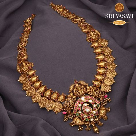 Latest Gold Antique Necklace Designs, Beaded Jewelry Designs Ideas, Gold Wedding Jewelry Necklace, Jewelry Designs Ideas, Radha Kishan, Antique Necklace Gold, 22 Carat Gold Jewellery, Temple Jewelry Necklace, Neck Pieces Jewelry