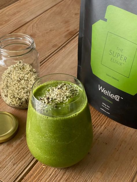 Green Goddess Smoothie – WelleCo US Elixir Recipe, Freezing Kale, Green Goddess Smoothie, Perfect Smoothie, Smoothie Cleanse, Elle Macpherson, Green Goddess, Cacao Nibs, Ripe Avocado