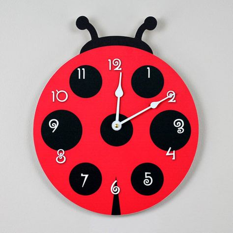 ladybug clock Ladybug Room, Ladybug Nursery, Animal Clock, Clock Craft, Ladybug Theme, Lady Beetle, Ladybug Art, A Ladybug, Diy Clock Wall