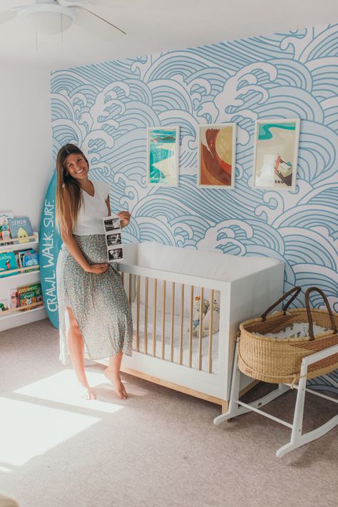 Hawaiian Nursery, Beach Baby Rooms, Maddie Castellano, Surfer Nursery, Ideas Habitacion, Shark Nursery, Surf Nursery, Surfer Baby, Ocean Themed Nursery