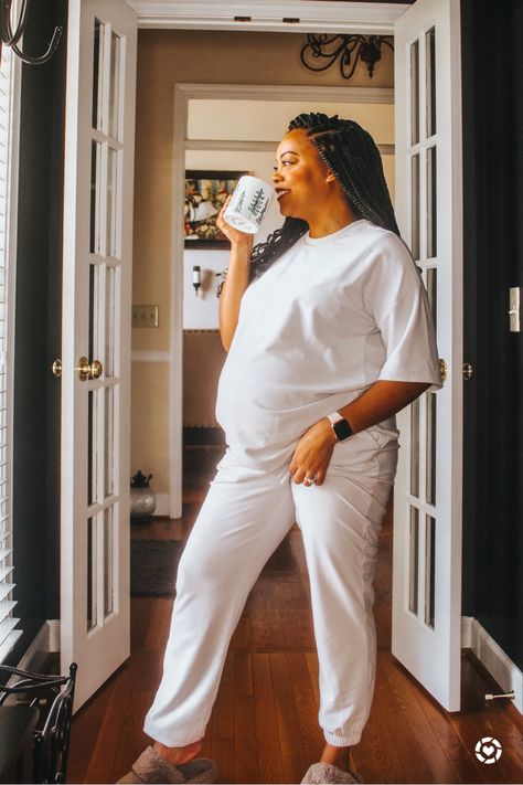 Lounge Wear Pregnant, Pregnant Lounge Wear, Baby Mama Outfits, Pregnancy Lounge Wear, Stylish Maternity Outfits Black Women, Maternity Fashion Black Women, Maternity Clothes Fall, Fashion For Pregnant Women, Pregnancy Outfits Fall