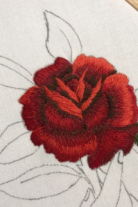 Needle Painting Embroidery, Rose Embroidery Designs, Rose Embroidery Pattern, Embroidery Books, Portrait Embroidery, Needle Painting, Embroidery Lessons, Painting Embroidery, Embroidered Roses