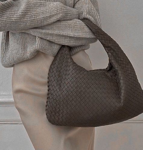 Hobo Bottega Veneta, Bottega Veneta Hobo Bag Outfit, Bottega Veneta Outfit, Hobo Bag Outfit, Bottega Veneta Hobo Bag, Bottega Bag, Serena Van Der, Bottega Veneta Bag, Serena Van