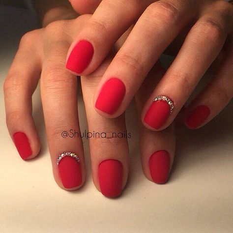 Red Matte Nails, Stile Kylie Jenner, Red Acrylic Nails, Red Nail Designs, Nails Prom, Super Nails, Red Nail, Ideas Nails, Matte Red