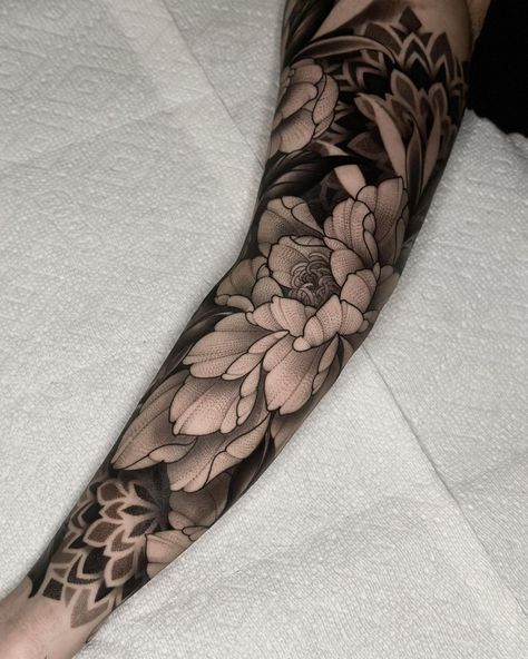 Black Background Floral Tattoo, Flower Sleeve Filler Ideas, Flower Sleeve Tattoo Black And White, Fill In For Sleeve Tattoo, Black Work Floral Tattoo, Sleeve Concepts Tattoo, Black And Grey Floral Sleeve Tattoo, Dark Floral Sleeve, Flower Half Sleeve Tattoos For Women