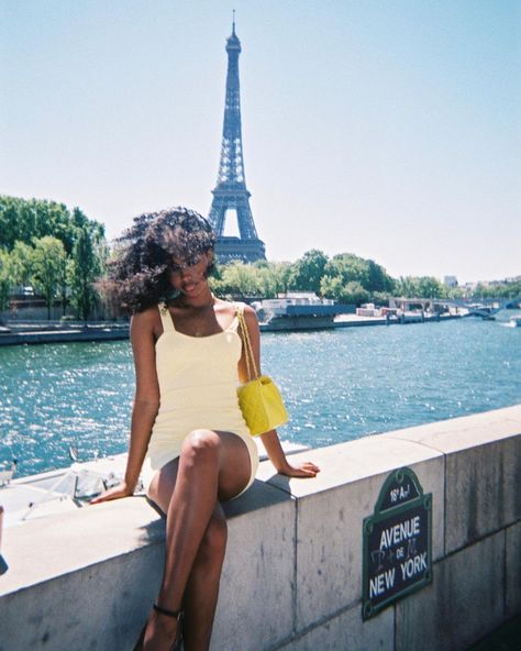 rayan on Instagram: “📍Paris 3.40 pm versus 3.40 am” Paris Aesthetic, Black Femininity, Europe Summer, Future Lifestyle, European Summer, Instagrammer, Mode Inspo, Paris Travel, French Girl