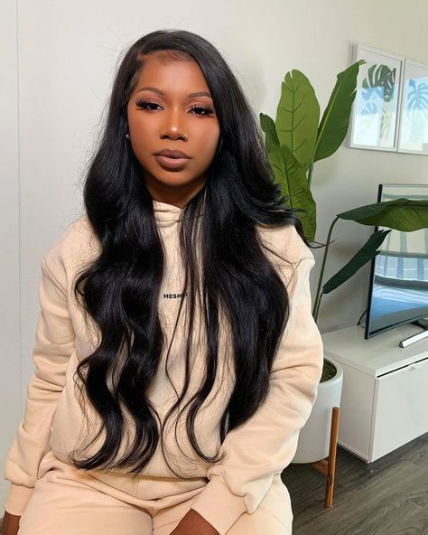 Miami Hairstyles, Hair Laid, Body Wave Hair, Long Black Hair, Hair Crush, Hair Life, Baddie Hairstyles, Love Hair, Black Girls Hairstyles