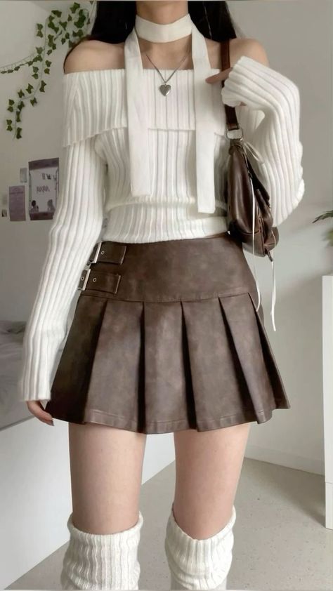 Brown Skirt Outfit, Looks Pinterest, Skandinavian Fashion, Mode Inspo, 가을 패션, Really Cute Outfits, Korean Outfits, Girly Outfits, Casual Style Outfits