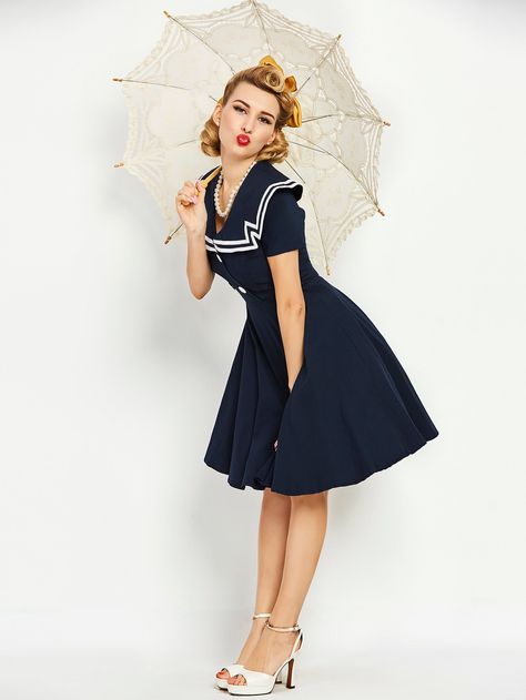 Sailor Outfit For Women, Sailor Dress Women, Nautical Fashion Women, Women Dresses Casual Summer, Nautical Outfits, Nautical Dress, Vintage Dresses 50s, Circle Dress, Sailor Fashion