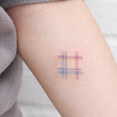 Tartan Tattoo, Korean Tattoo, Wrist Tattoo Cover Up, Korean Tattoo Artist, Simple Arm Tattoos, Single Line Tattoo, Single Needle Tattoo, Cute Small Tattoos, Tattoo Cover-up