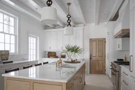 Coastal Considerations in Alys Beach Home - Florida Design Black Shaker Kitchen, Alys Beach Florida, Kitchen Cabinetry Design, Kitchen Island Tops, Florida Interior Design, Transitional Kitchen Design, Alys Beach, White Kitchen Island, Florida Design