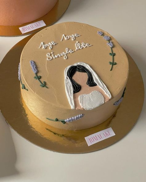 The cutest birthday cakes ever / MÉLÒDÝ JACÒB Last Single Birthday Cake, Bride To Be Bridal Shower Ideas, Bride To Be Celebration Ideas, Cakes For Bridal Showers, Best Friend Cake Design, Bridal Cakes Ideas Simple, Bye Bye Single Life Cake, Bride To Be Bento Cake, Bridal Shower Simple Decor