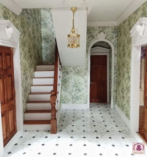 House Hallway, Miniature World, Four Rooms, Diy Doll Miniatures, Dolls House Interiors, Victorian Dolls, Miniature Houses, Summer Is Coming, Room Box