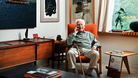 Jens Risom, the man who helped introduce Scandinavian design to America, dies. (Courtesy Knoll) Feature Furniture, New Canaan Connecticut, Jens Risom, New Canaan, Block Island, Contemporary Furniture Design, American Furniture, Arts Center, Furniture Designs