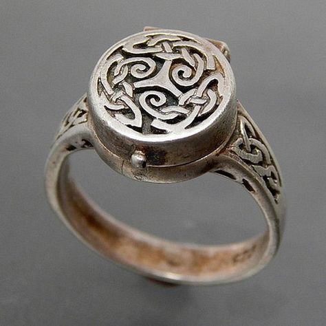 Poison Ring, Vintage Sterling Silver Jewelry, Kay Jewelry, Celtic Jewelry, Best Jewelry Stores, Gorgeous Jewelry, Turquoise Jewelry, Who What Wear, Cute Jewelry