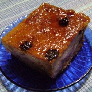 Puerto Rican Bread Pudding, Christmas Dessert Drinks, Dominican Recipes, Puerto Rican Foods, Spanish Foods, Puerto Rico Food, Boricua Recipes, Dominican Food, Bread Puddings