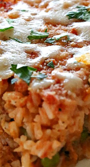 Sicilian Rice Ball Casserole Italian Rice Casserole, Meat Ball Dinner, Casserole Appetizers, Meat Ball Appetizers, Arancini Casserole, Rice Ball Casserole, Ball Appetizers, Appetizers Meat, Italian Rice Dishes