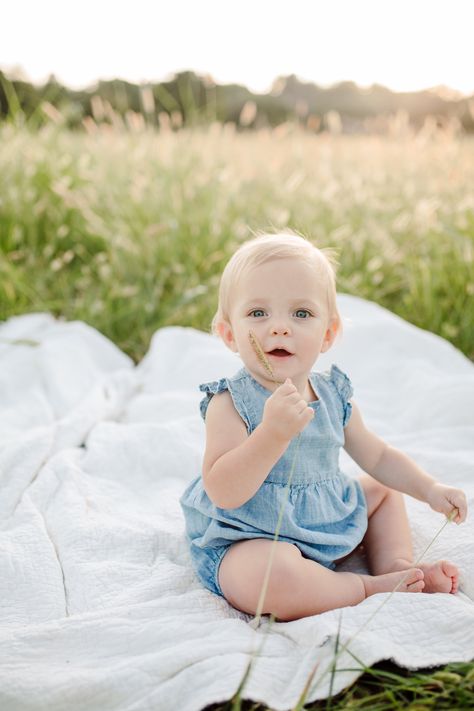 Photo Bb, First Birthday Photography, Toddler Pictures, 1 Year Baby, Toddler Photoshoot, Baby Park, 1st Birthday Photoshoot, First Birthday Pictures, Milestone Pictures