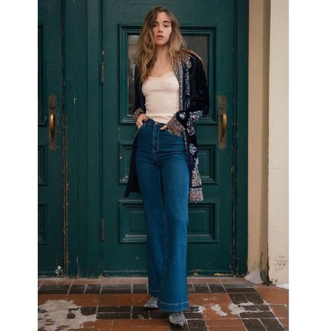 Celebrity Inspired Outfits, 70s Look, Young Women Fashion, Suki Waterhouse, Future Fashion, Stevie Nicks, La Fashion, Embroidered Jacket, Celebrity Outfits