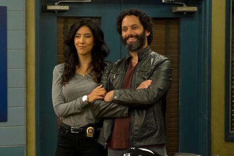 Brooklyn Nine-Nine: Pimento Returns, and He Has a Huge Announcement Brooklyn Nine Nine Pimento, Rosa And Pimento, Adrian Pimento Brooklyn 99, Rosa Diaz, Stephanie Beatriz, Rapunzel And Eugene, Jake The Dogs, It Takes Two, Hans Solo