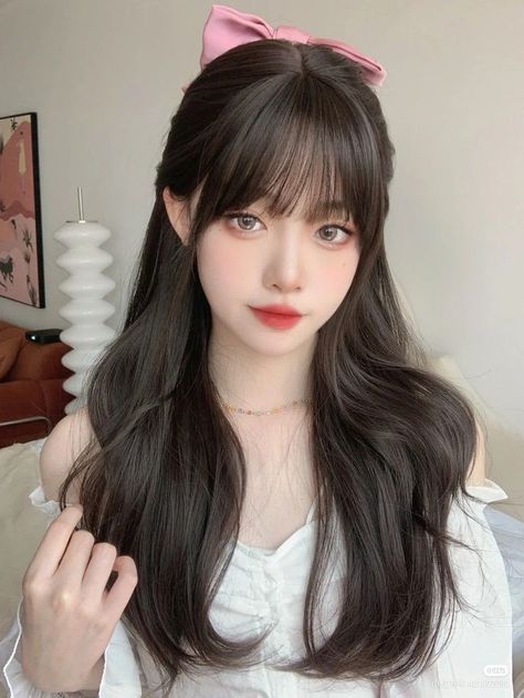 Medium Long Haircuts, Hair Style Korea, Kawaii Hairstyles, Shot Hair Styles, Long Black Hair, Long Hair Cuts, Korean Hairstyle, Aesthetic Hair, Hairstyles Haircuts