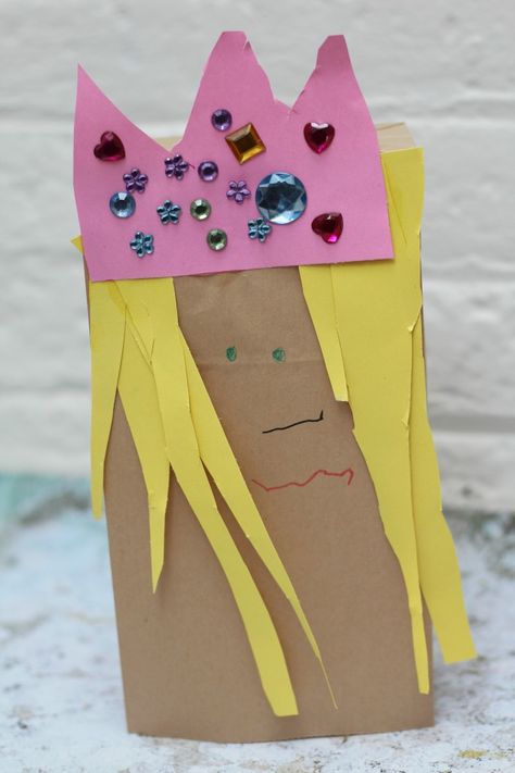 princess craft for kids prek Paper Bag Princess Activities, Diy Puppet, Clothing Study, Fairy Tales Preschool, Princess Activities, Paper Bag Princess, Fairy Tale Crafts, Robert Munsch, Princess Crafts