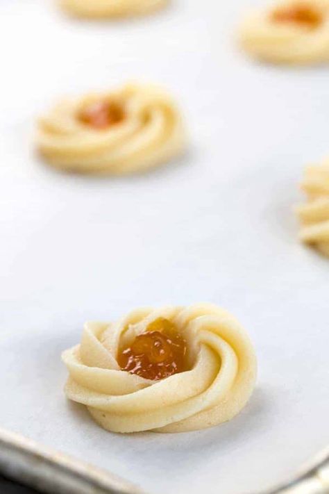 Apricot Filled Cookies, Recipe Using Cake Flour, Apricot Spritz, Christmas Receipts, Apricot Cookies, Press Cookies, Cookies Thumbprint, Cookie Press Recipes, Buckeye Cookies