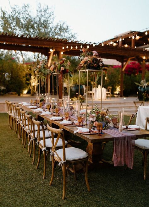 Desert Wedding | Arizona Wedding Venues | Four Seasons Scottsdale Scottsdale Arizona Wedding, Arizona Themed Wedding, Scottsdale Wedding Venues, Wedding Arizona, 2nd Wedding Dresses, Arizona Wedding Venues, Scottsdale Wedding, Garden Venue, Four Seasons Resort