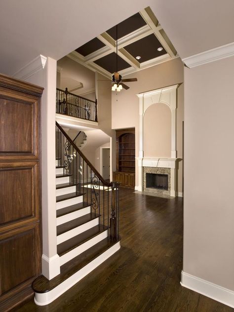 Farmhouse crown molding